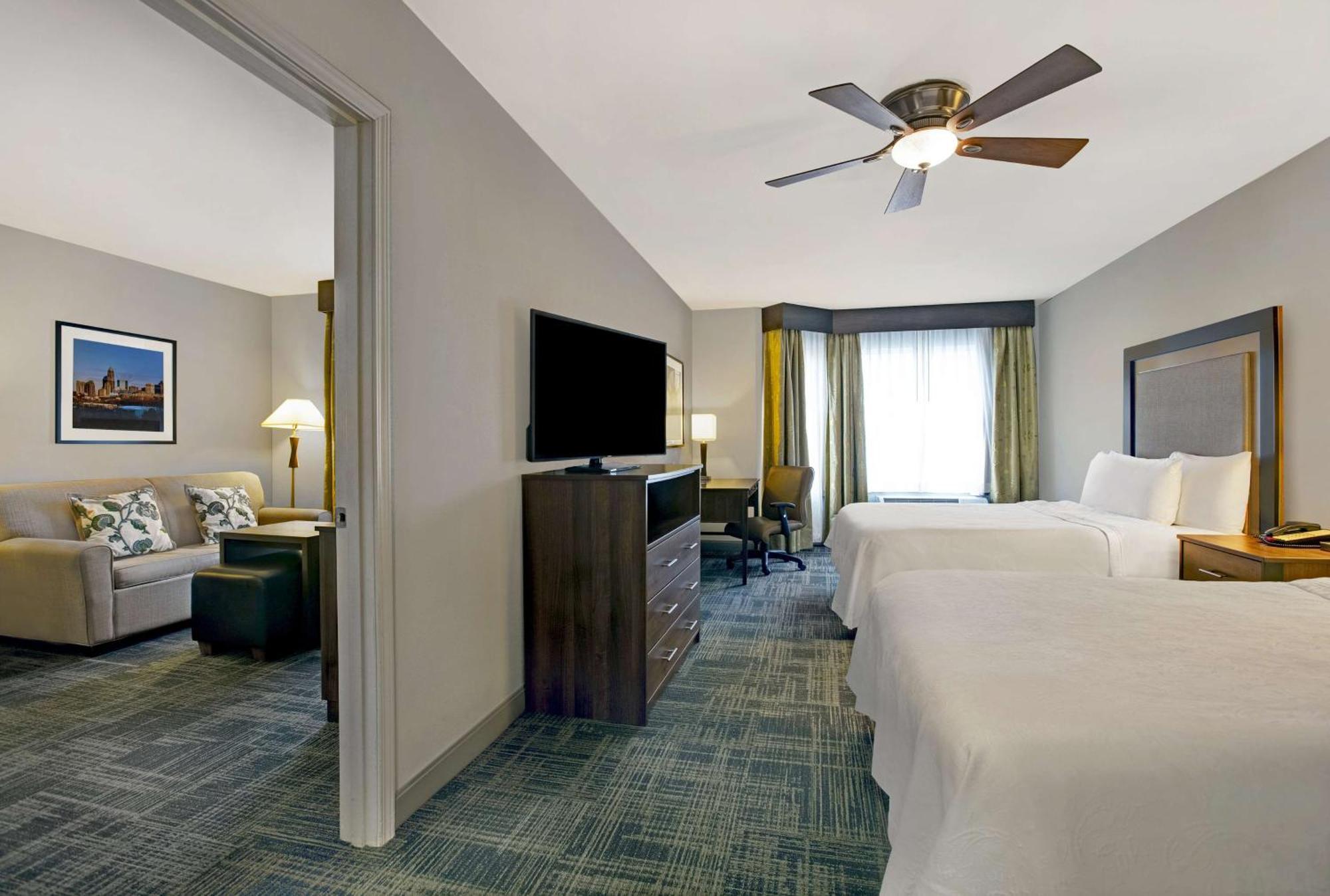 Suite Premium 1 Chambre avec 2 Lits Queen-Size - Non-Fumeurs