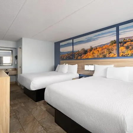 Days Inn By Wyndham Charlotte University-3